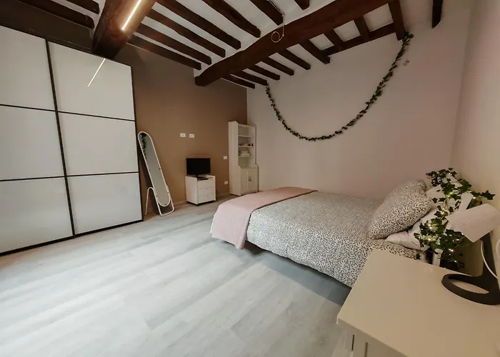 Apartament La Sosta-appartamento A Pochi Passi Dalla Stazione Modena